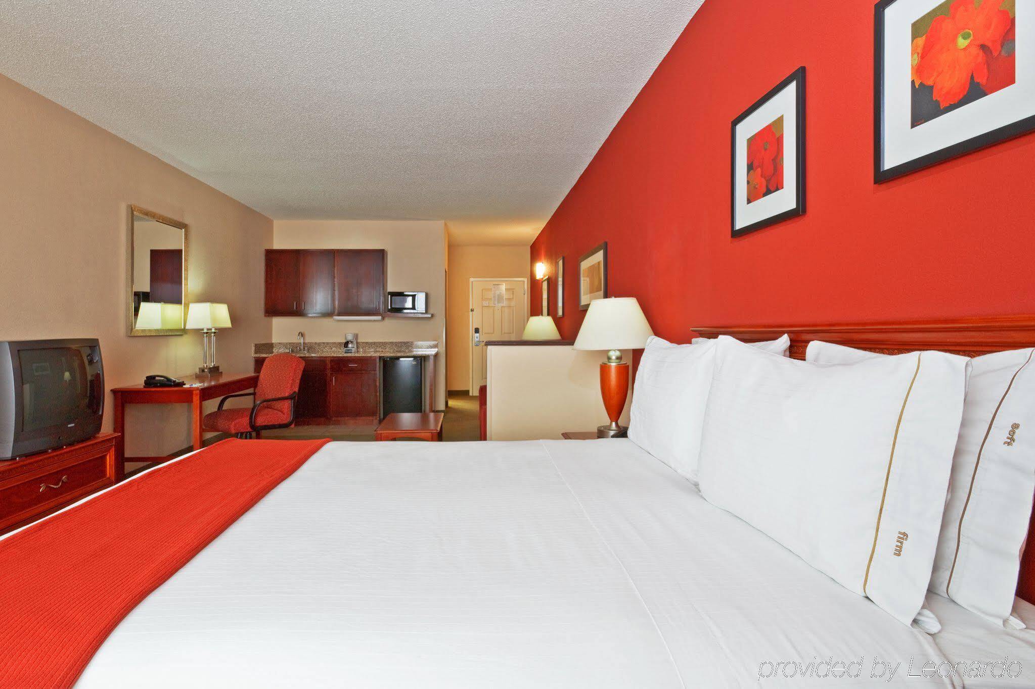 Holiday Inn Express Hotel & Suites Manchester Conference Center By Ihg Eksteriør bilde